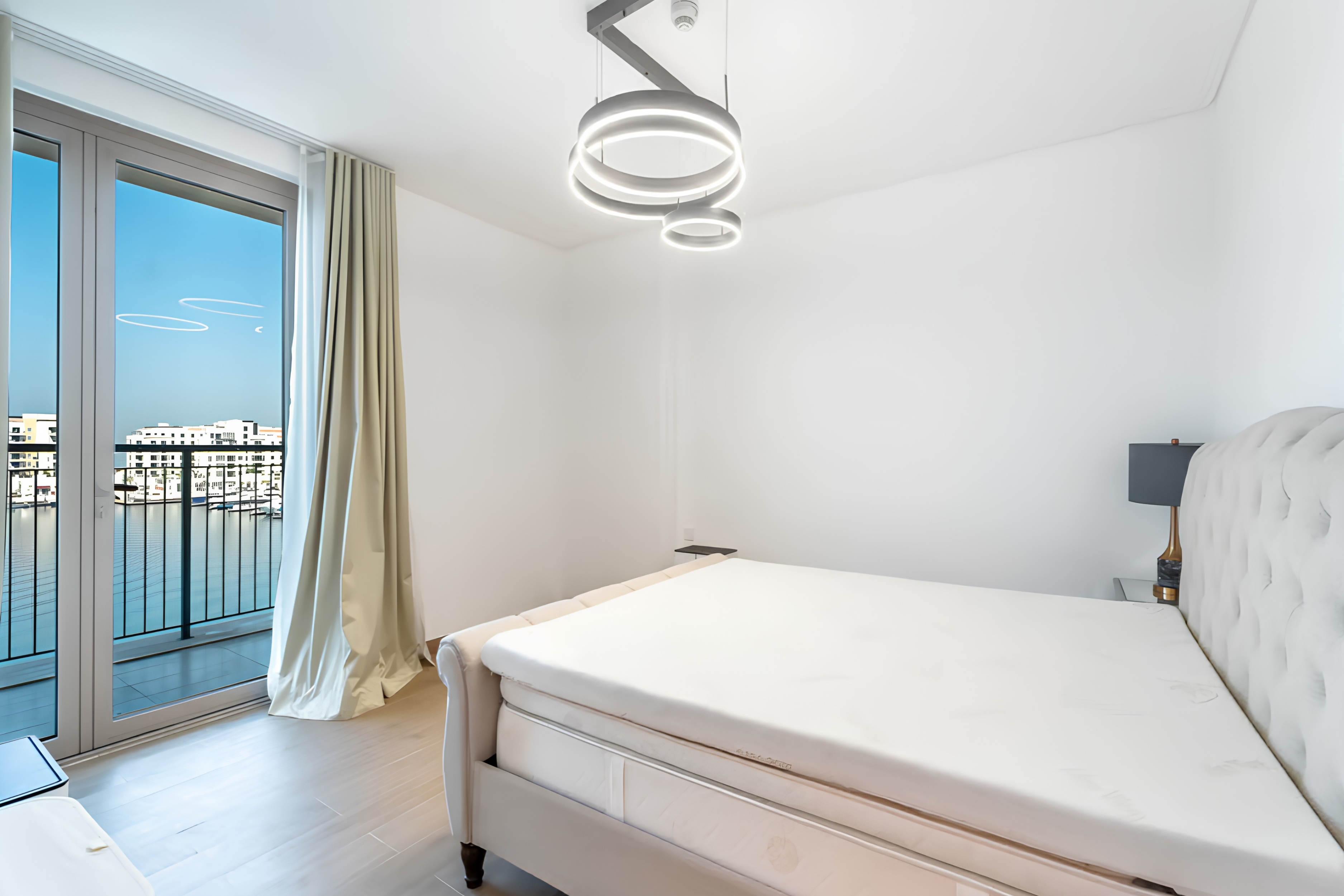 Jumeirah Apartment — photo 6