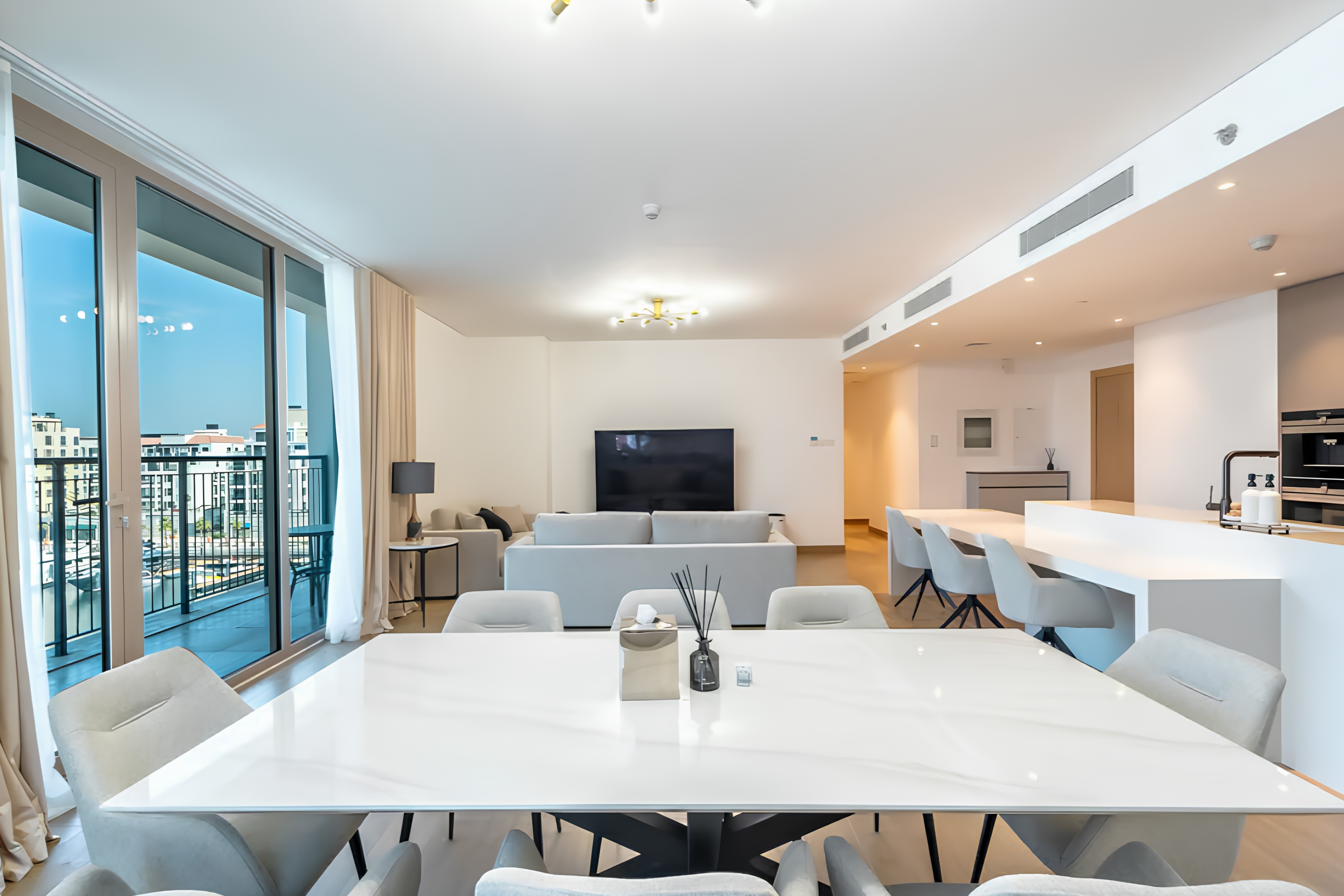 Jumeirah Apartment — photo 8